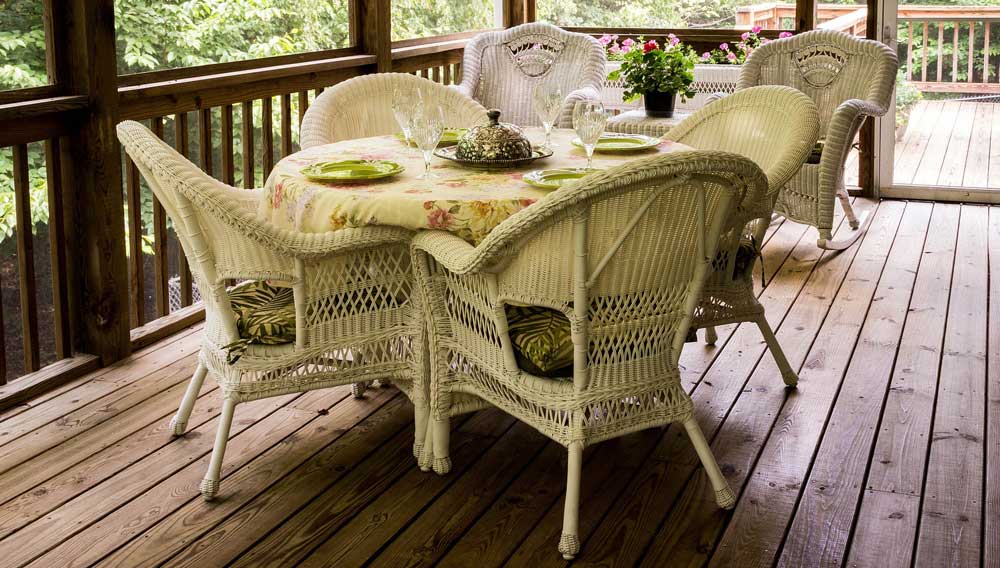 Deck dining with tables and chairs